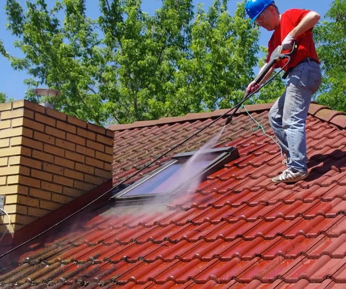 Preserve the Beauty of Your Cedar Roof Professional Pressure Washing Services by Fox Window Cleaning Pressure Washing 712 X 595