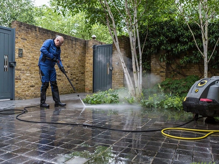 Top-Notch Driveway Pressure Washing in Bonney Lake​